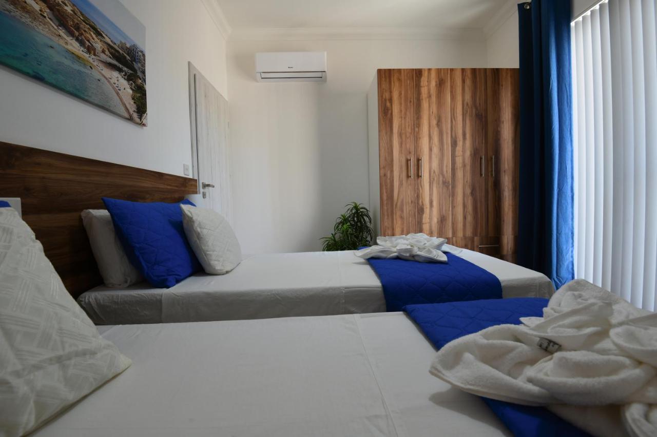 A Bed Of Roses Apartamento Marsalforn Exterior foto