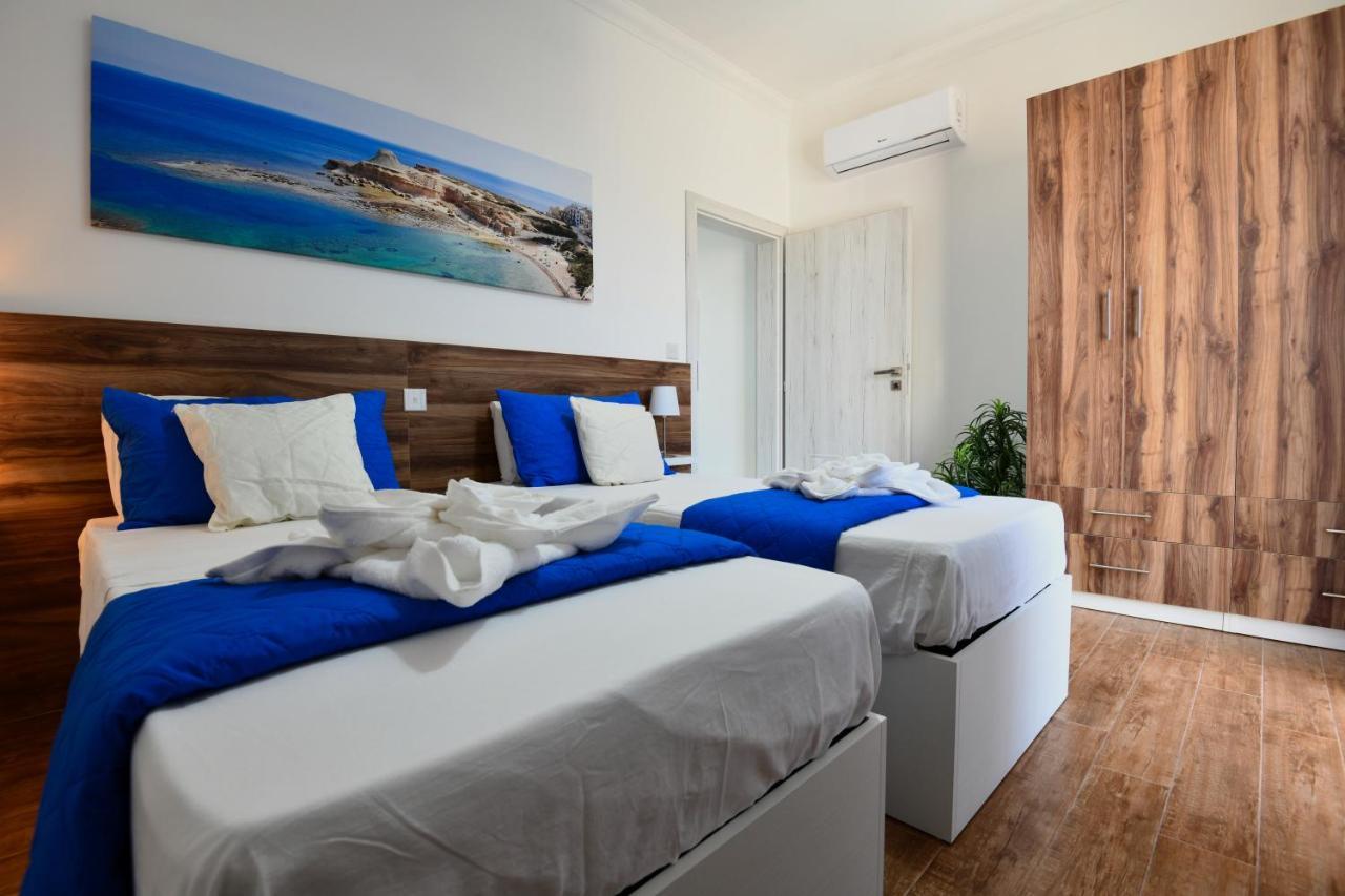 A Bed Of Roses Apartamento Marsalforn Exterior foto